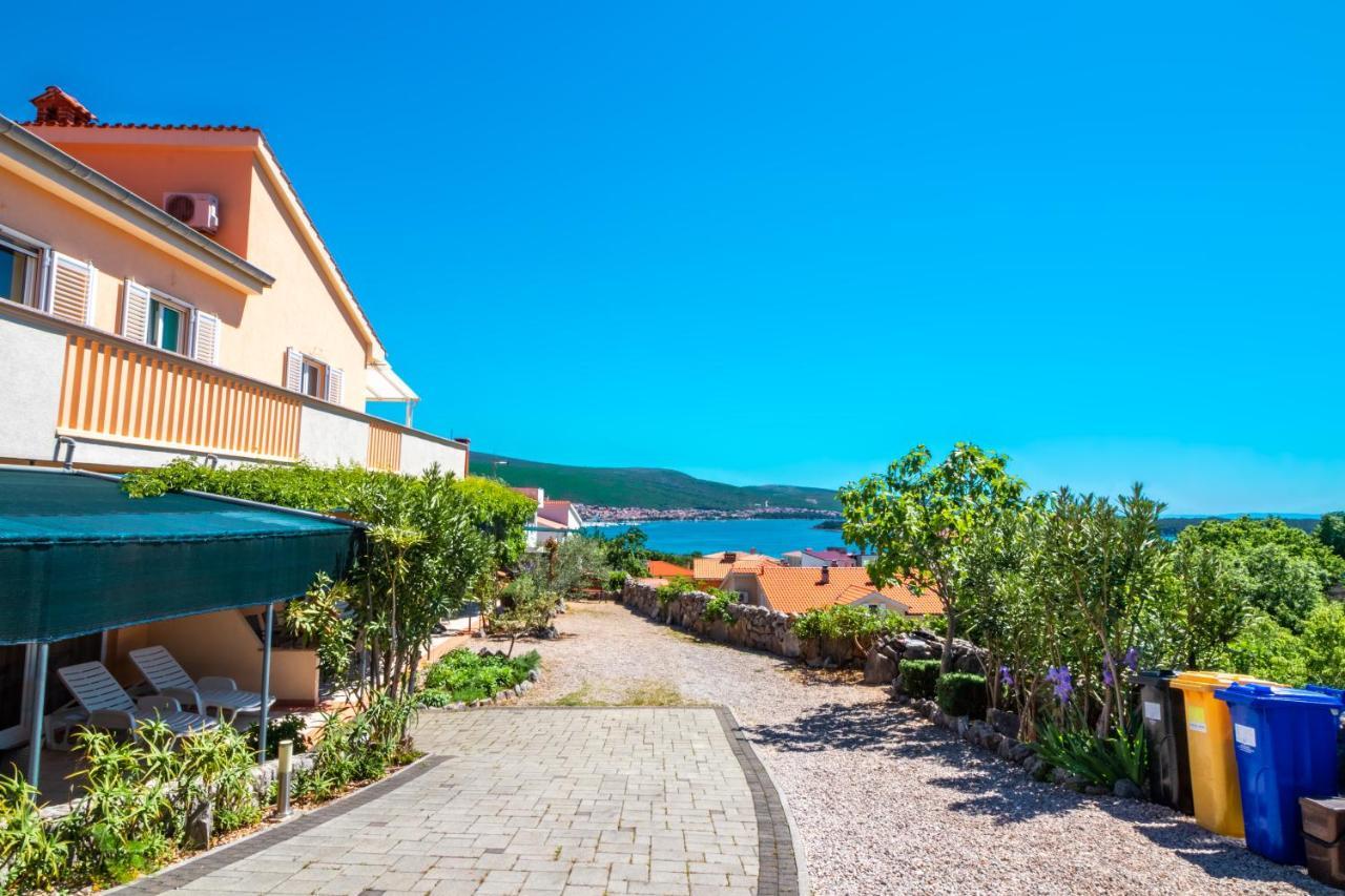 Apartments Sandra Kornić Екстериор снимка