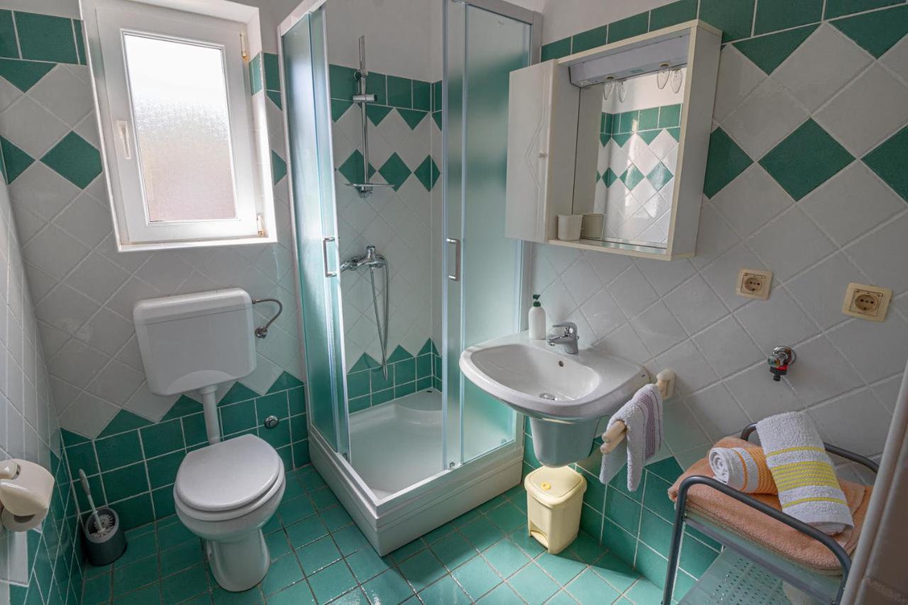 Apartments Sandra Kornić Екстериор снимка