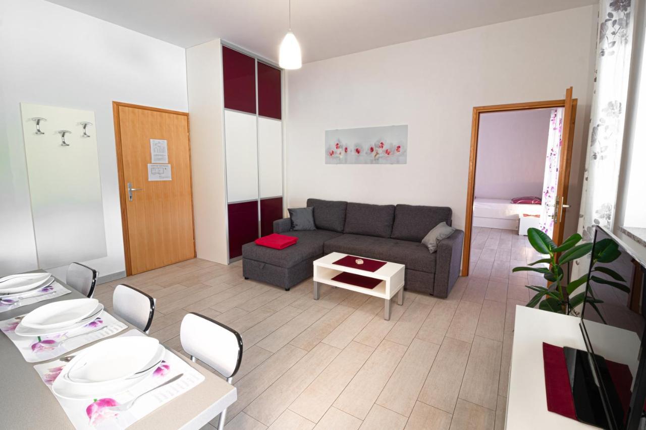 Apartments Sandra Kornić Екстериор снимка